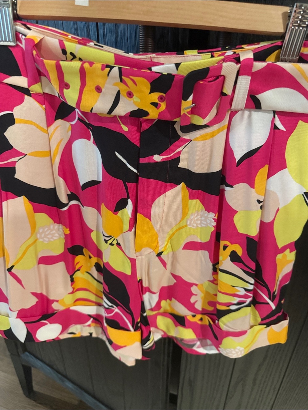 Ted Baker Floral Print Shorts in Hot Pink, Yellow, Black size 2